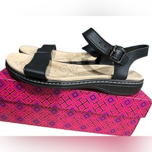 Women's Black Adjustable Strap Comfort Sandals